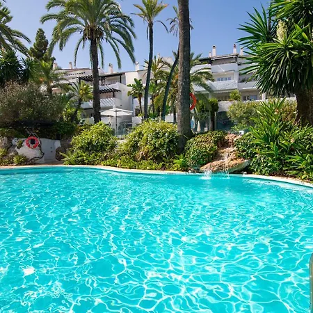 Appartement Luxurious Beachside In The Heart Of Puente Marbella